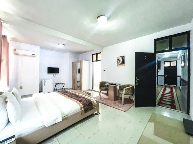 Deluxe Suite