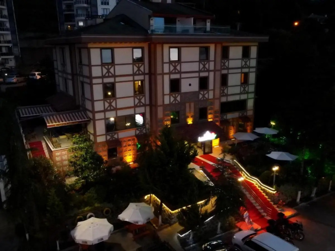 Hotel Lazlakar