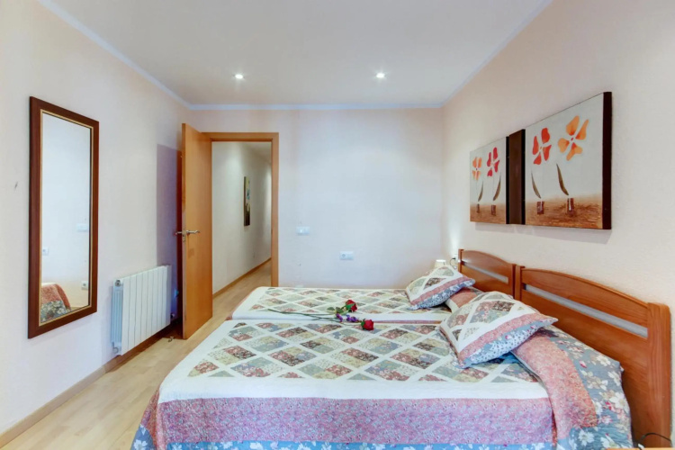 Llevant 3 1 Centro Roses - Barneda Premium