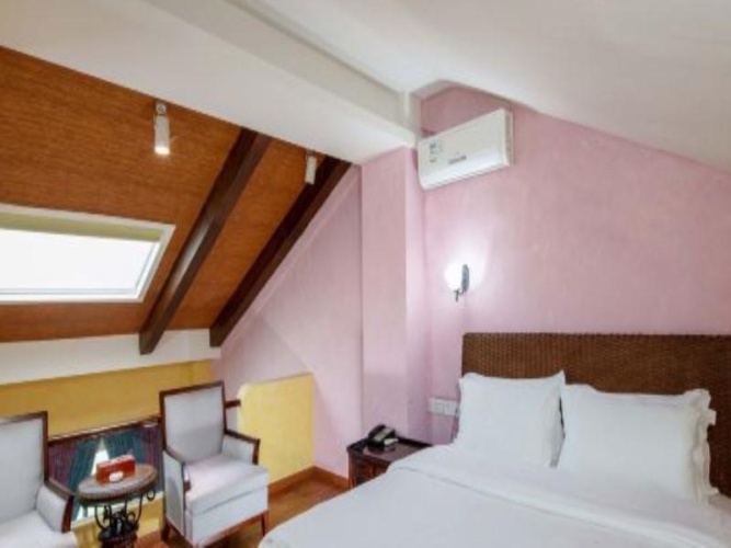 Deluxe Suite