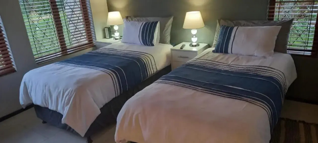 Crest Farm Room