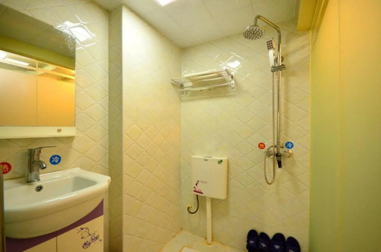Xinhong 7 Hotel