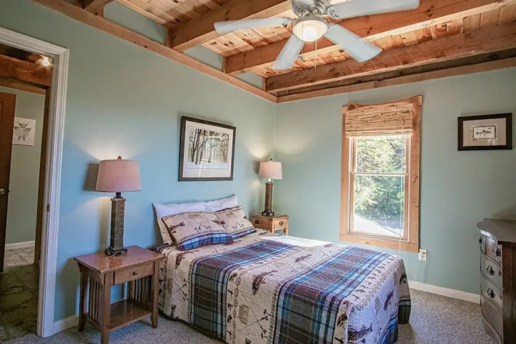 Autumn Escape Indoor Plunge Pool + 22 Guests