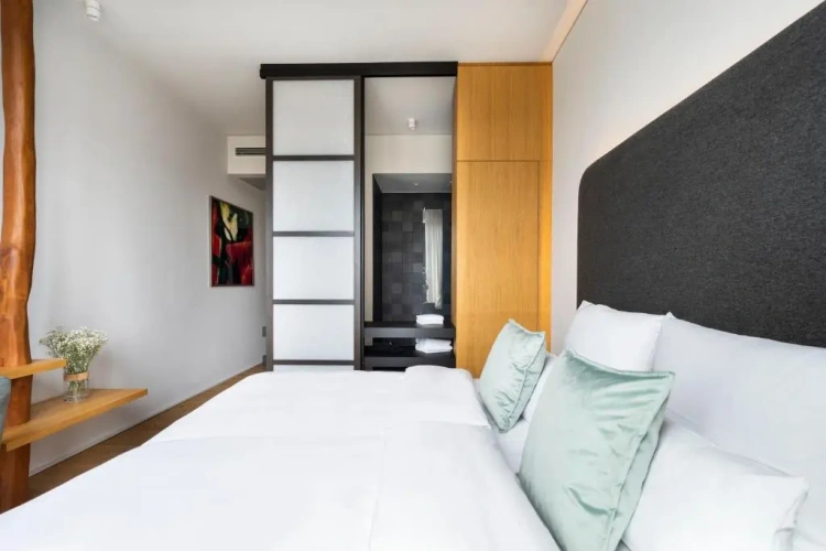 Medium Double room with balcony