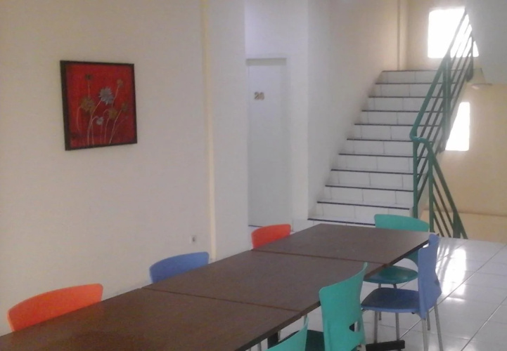Hotel J8