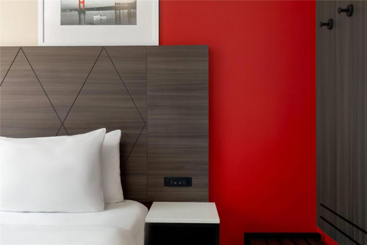 Ramada By Wyndham Brooklyn Empire Blvd