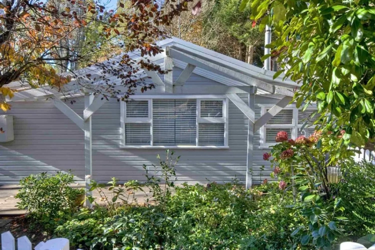 Double Cottage