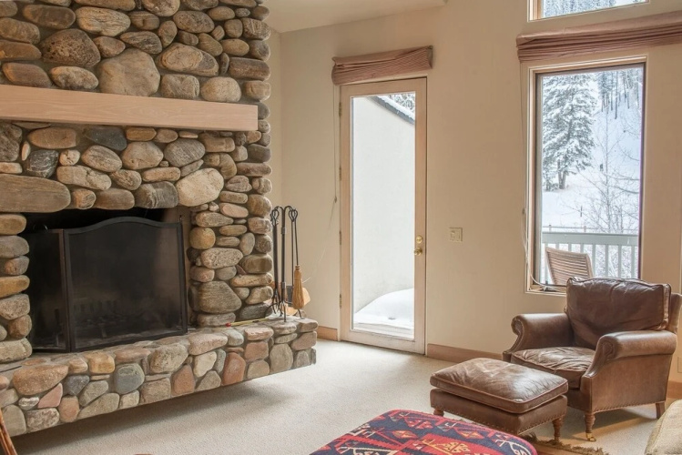 Pinnacle #8 - 3 Br Condo