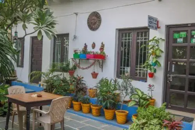 Iora Guest House