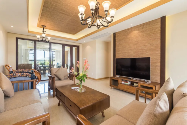 Yalong Bay LanSeJiaRi Villa Aprtment