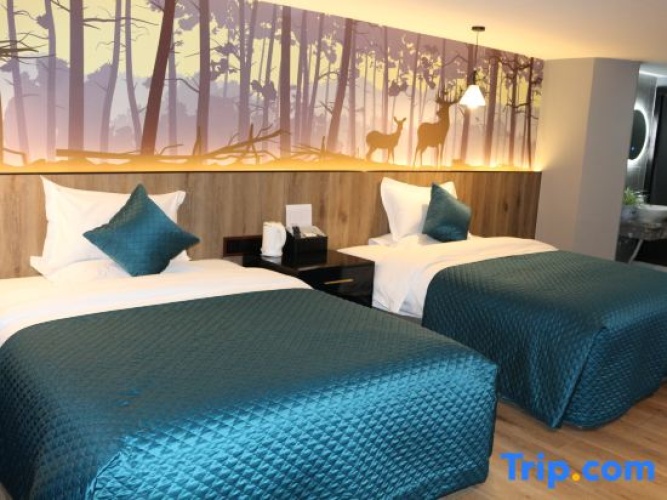Double Suite