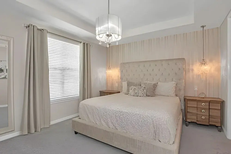 Luxury 5-bed Home With Private Splash Pool