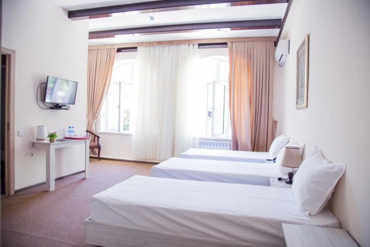 Continent Hotel