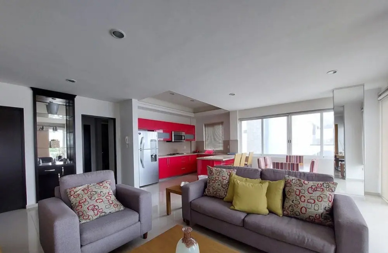 Condo con vista al mar en Torre 2501