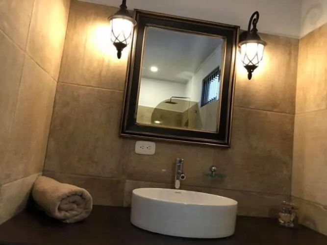 Good Life Lodge