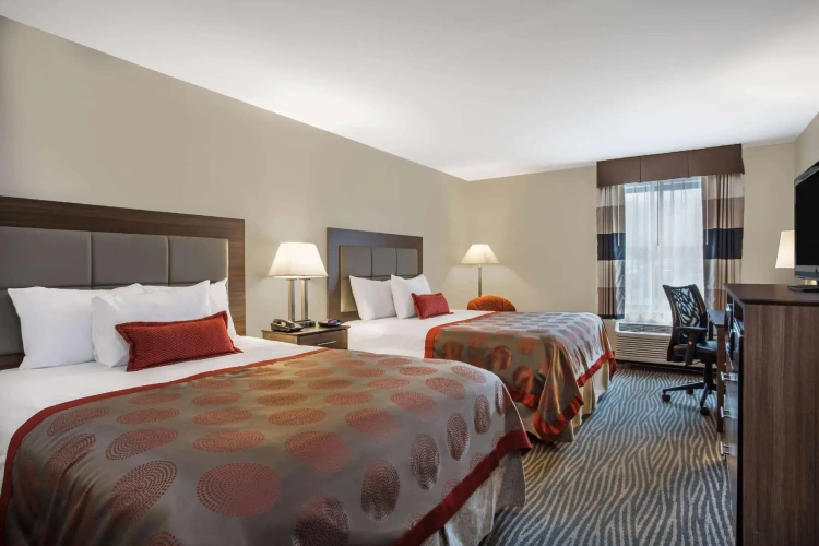 Deluxe Quadruple Suite