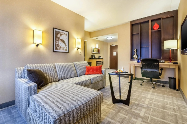 Double Suite