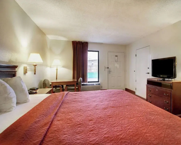 Quality Inn