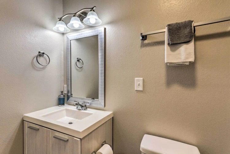 2 Bedrooms Cottage