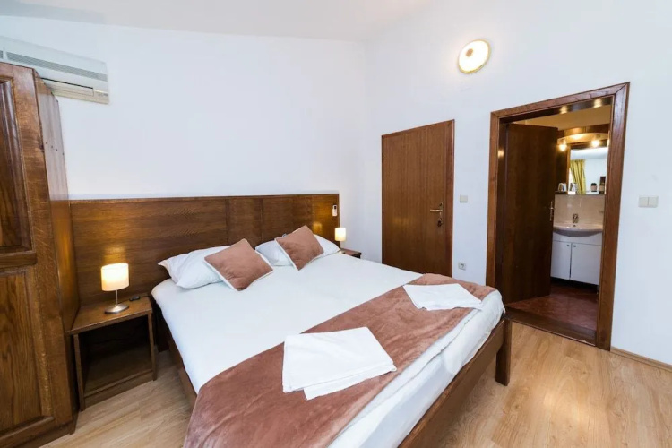 MB Bed & Breakfast