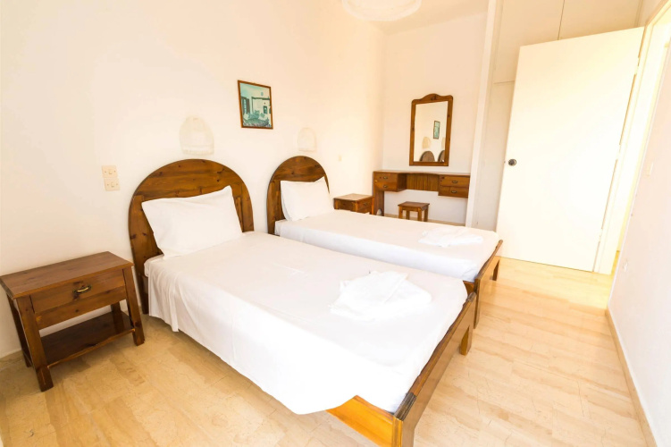 Ccb Bruskos Hotel