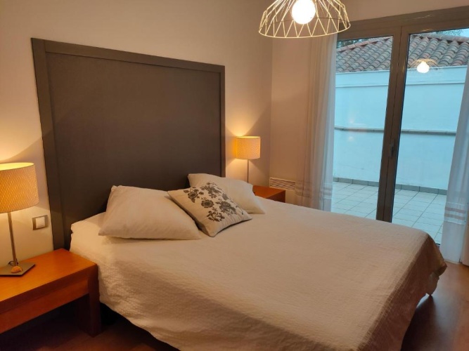 3 Bedrooms Apartment