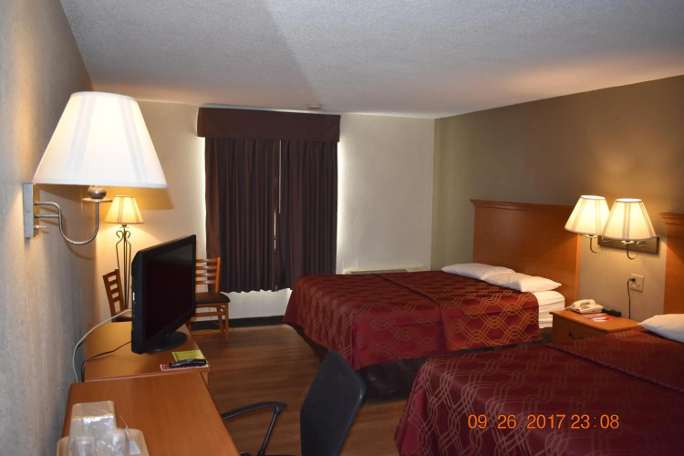 Mho Hotel Bordentown photo 8