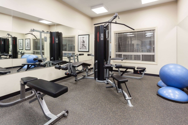 Ramada By Wyndham Weyburn photo 15
