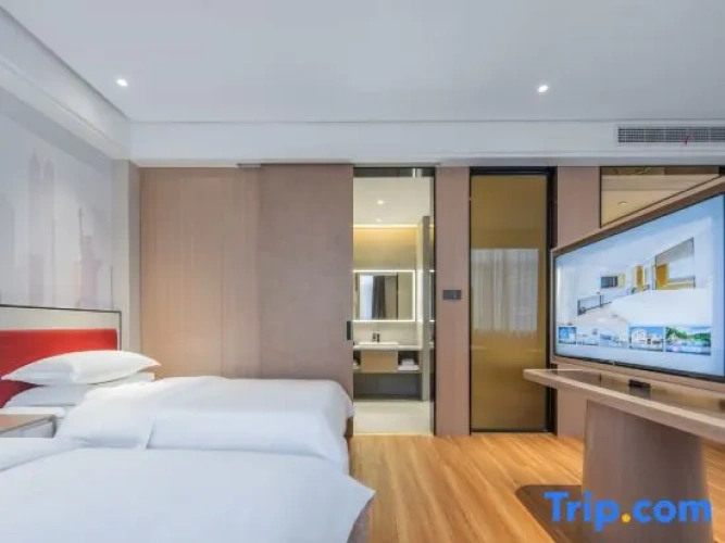 Standard Triple Family room