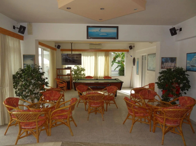 Michalis Studios & Apartments
