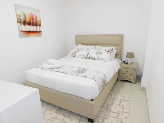 Luton Vacation Homes Continental Tower