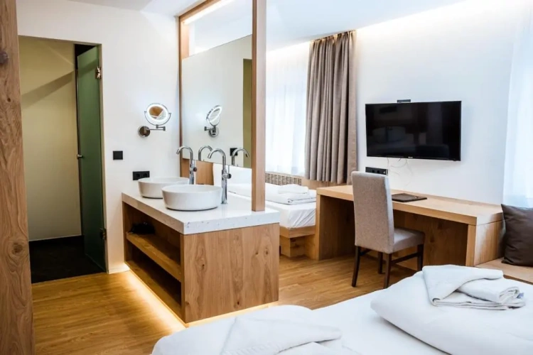 Superior Triple room