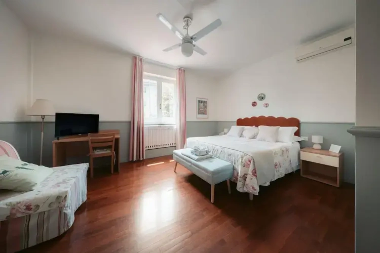 Comfort Triple room