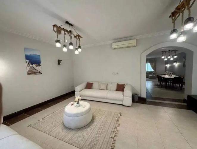 Golden Square Resort