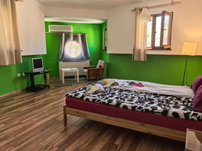 4 Rooms