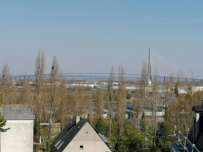 2 Bedrooms Apartment with view
