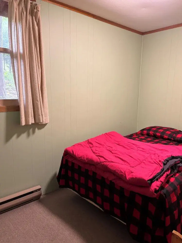 Lakefront Hideaway Resort