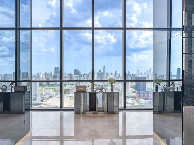 1 Bedroom Apartment with balcony and with garden view