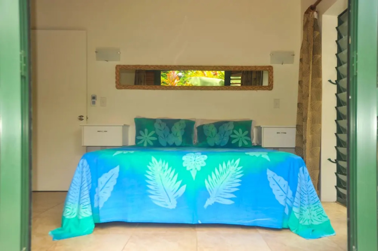 Dorothy's Muri Beach Bungalows