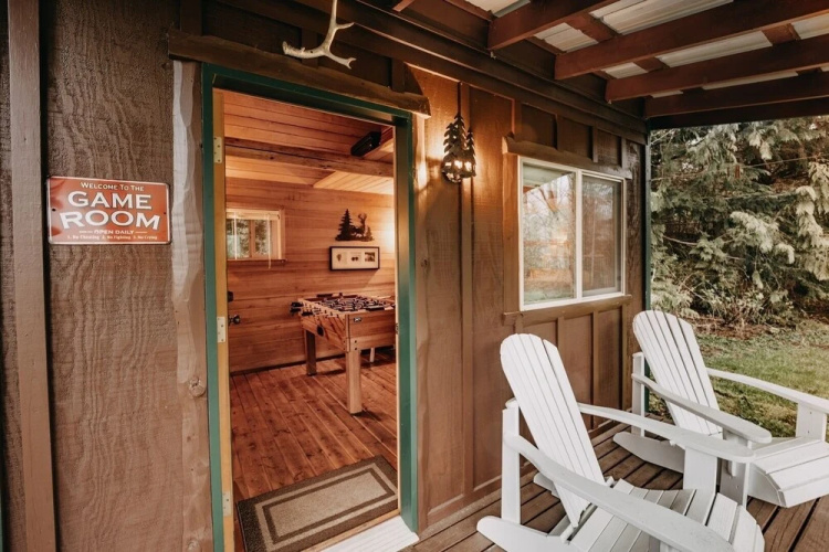 71mf- Rustic - Pets Ok - Sleeps 4 1 Bedroom Cabin by RedAwning