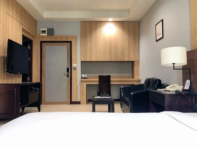 Economy room