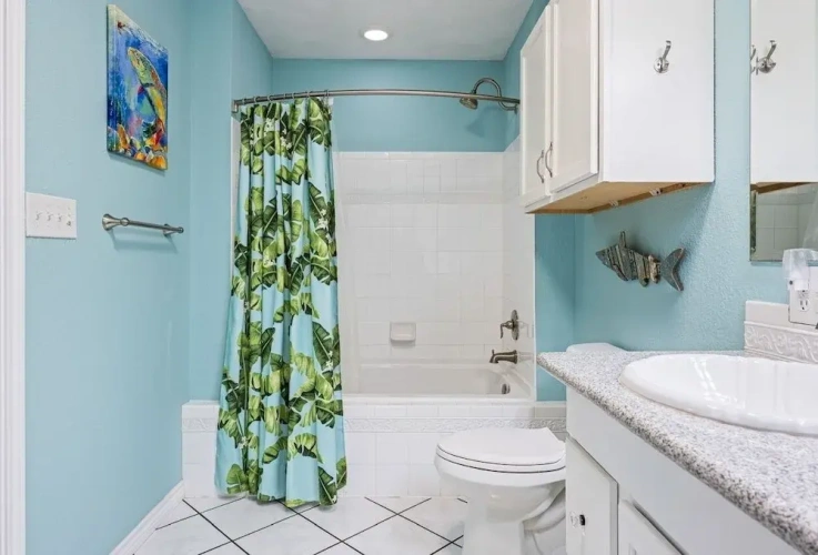 4 Bedrooms Cottage