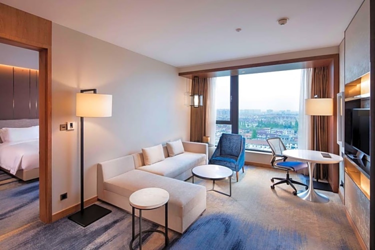 Deluxe Double Suite