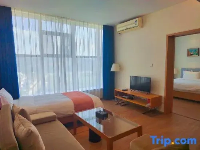 1 Bedroom Suite with lake view