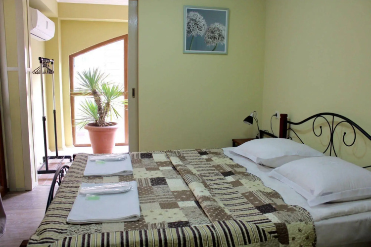 Red Fox Guesthouse