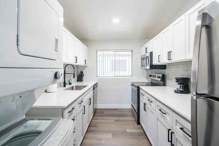 Dwell 1723-3