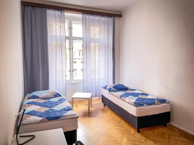 2 Bedrooms Apartment