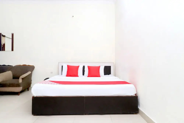 Welcome Lounge by OYO Rooms