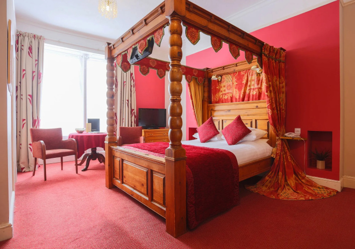 Royal Exeter Hotel