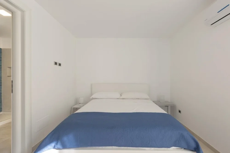 4 Bedrooms Comfort Cottage